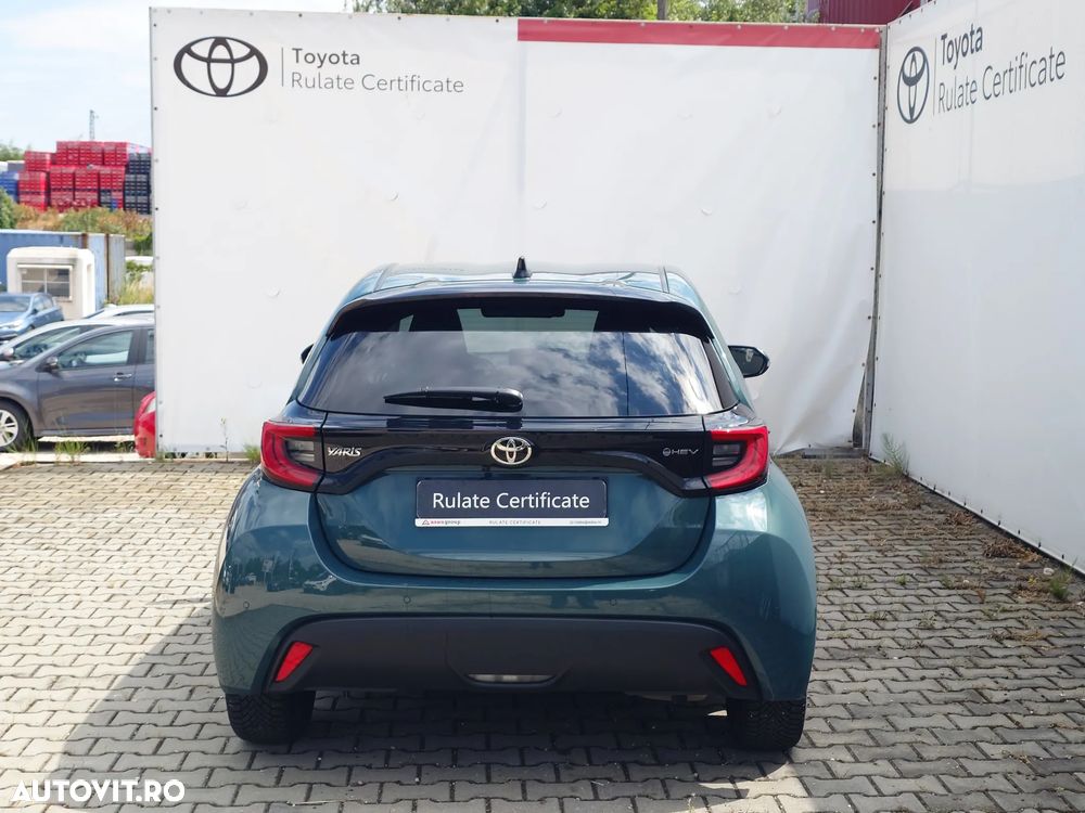 Toyota Yaris 1.5 VVT-i HSD Dynamic Bi-tone - 6