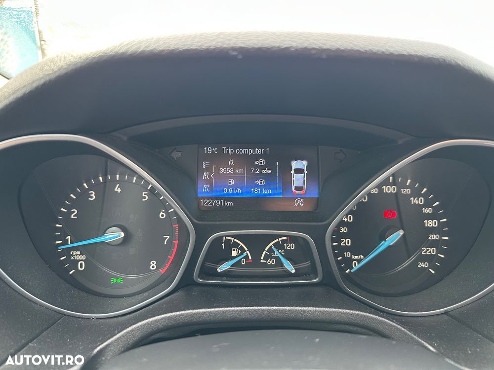 Ford Focus 1.0 EcoBoost Trend - 14