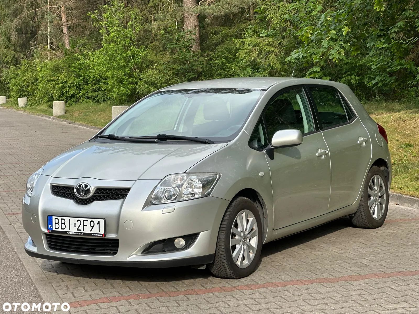 Toyota Auris 1.6 VVT-i Terra Start - 1