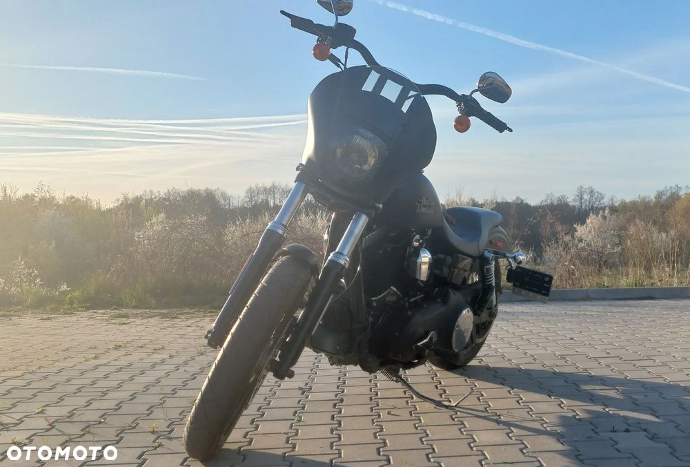 Harley-Davidson Dyna Street Bob - 7