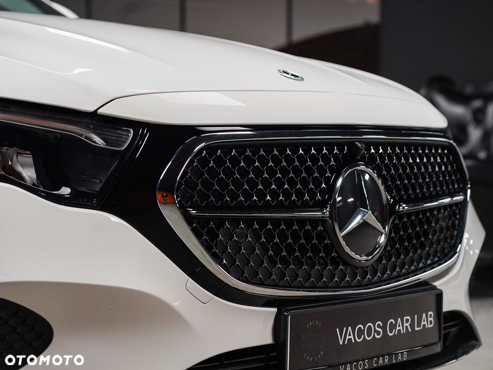Mercedes-Benz E-Class 2025 photo 3