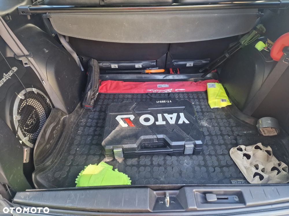 Mitsubishi Outlander 2.2 DID Intense EU5 - 12