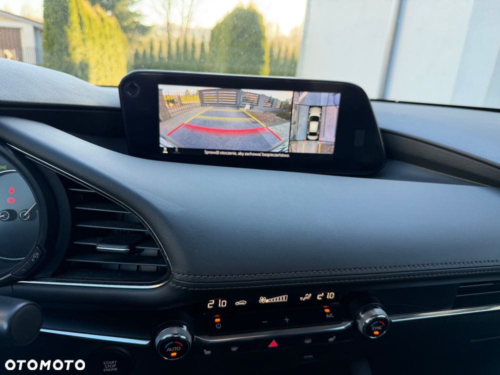 Mazda 3 2.0 mHEV Hikari - 12