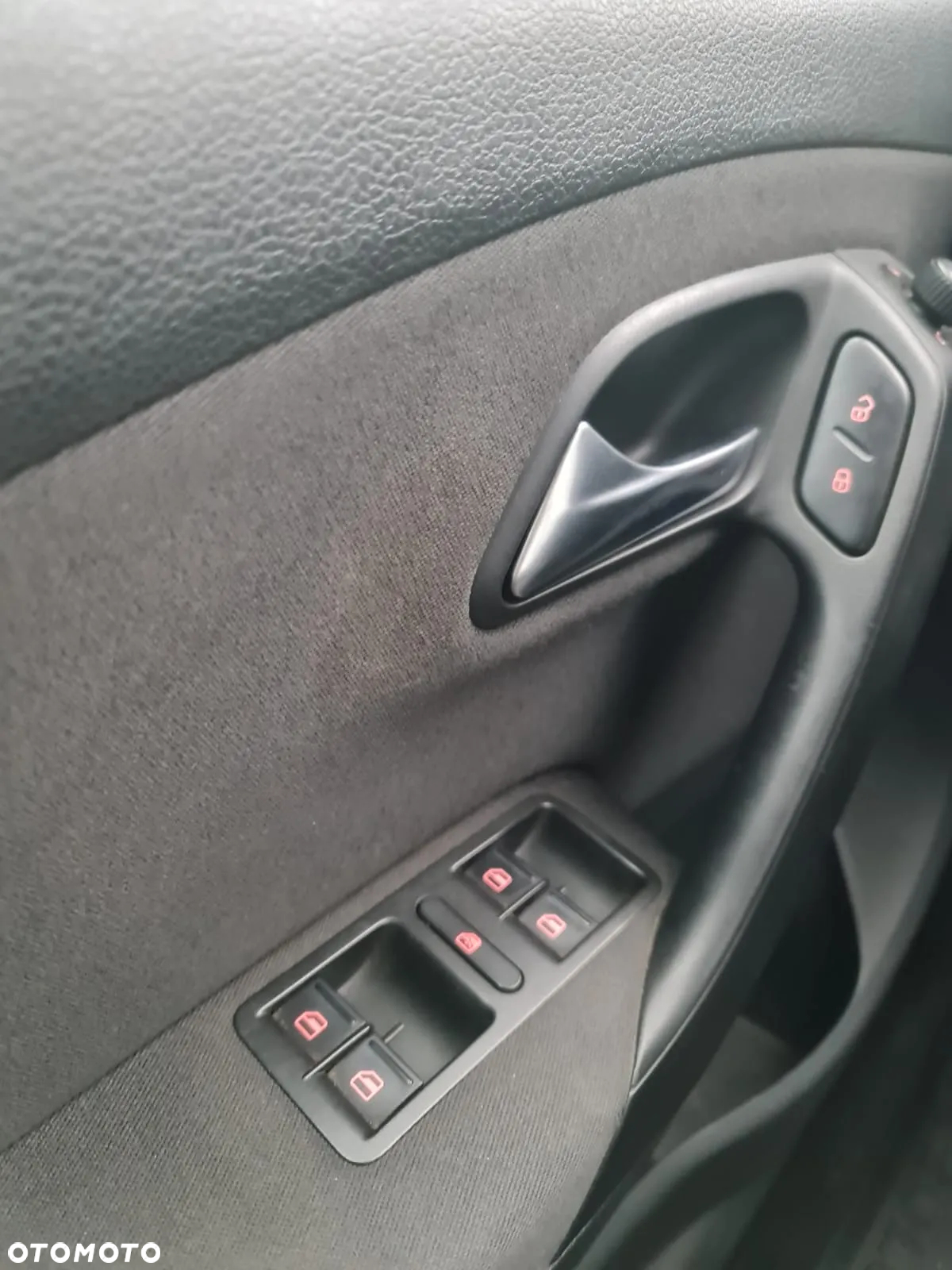 Volkswagen Polo - 11