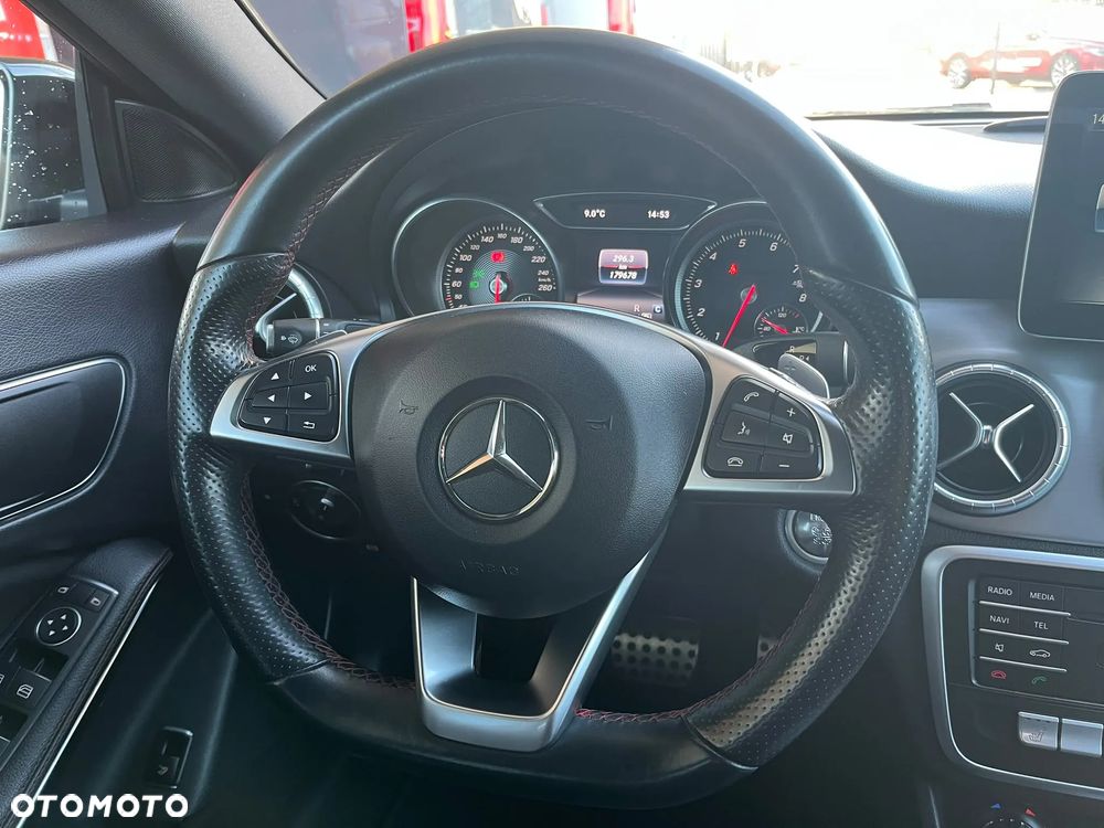 Mercedes-Benz CLA 200 7G-DCT AMG Line - 14