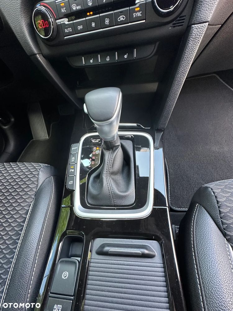 Kia XCeed 1.5 T-GDI OPF DCT7 BLACK XDITION - 16