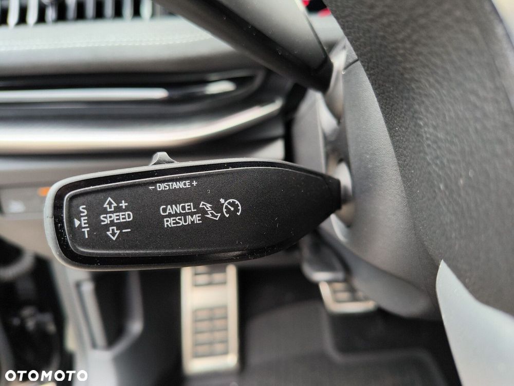Skoda Superb 2.0 TSI Selection DSG - 21