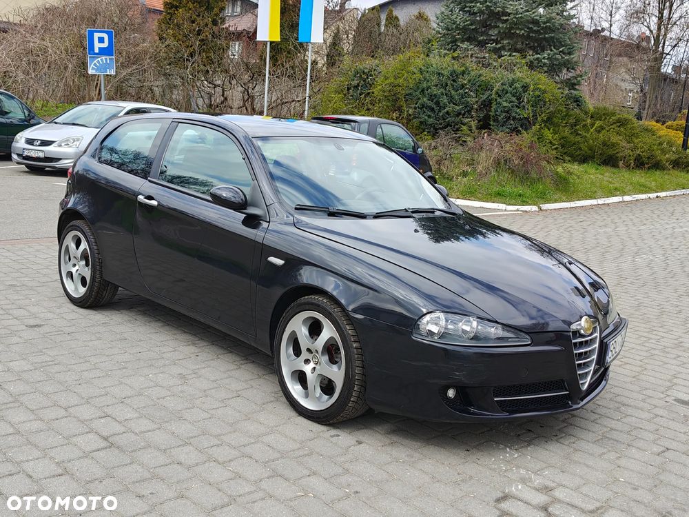 Alfa Romeo 147 1.9 JTD 16V Black Line - 20