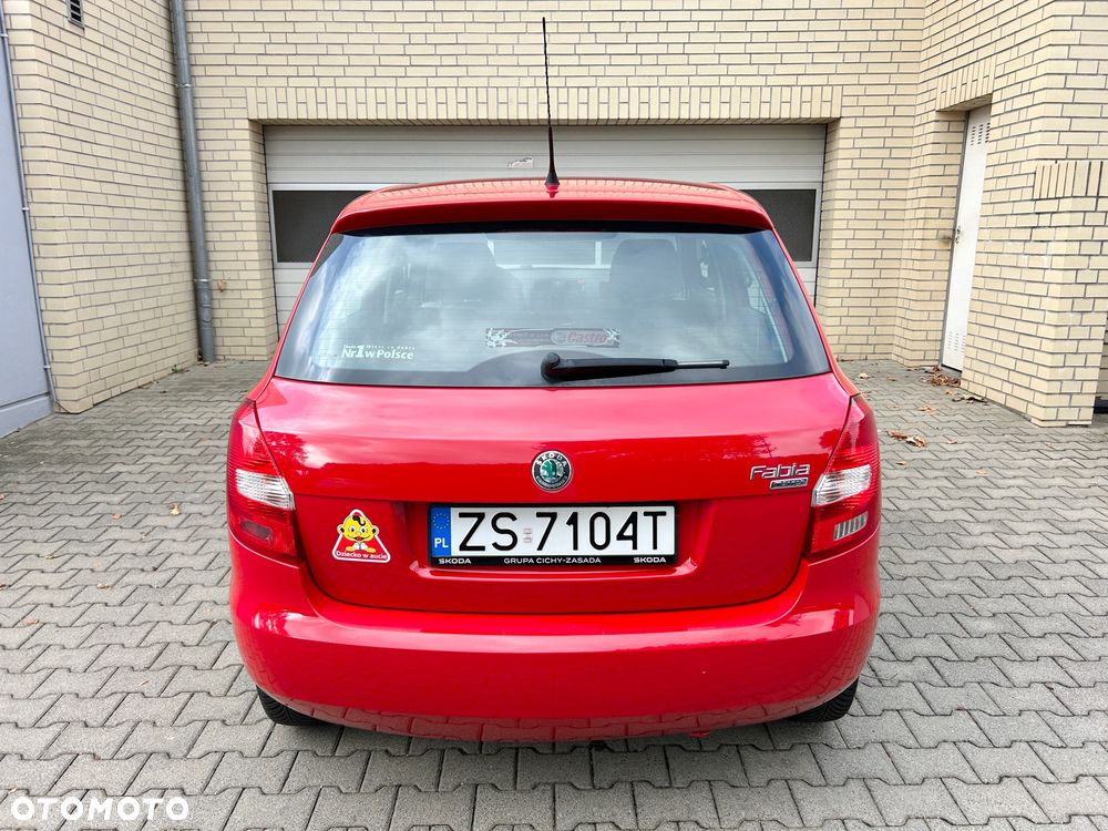 Skoda Fabia - 8