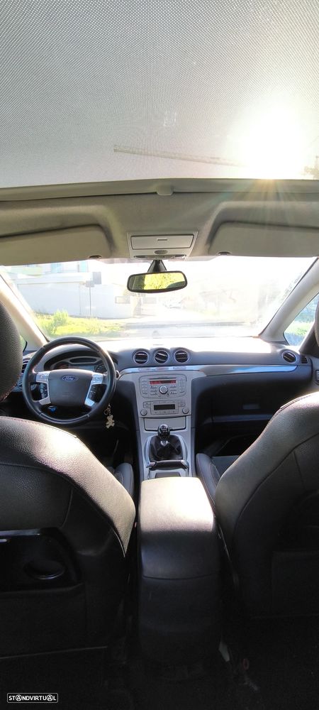 Ford S-Max 2.0 TDCi DPF Titanium - 11