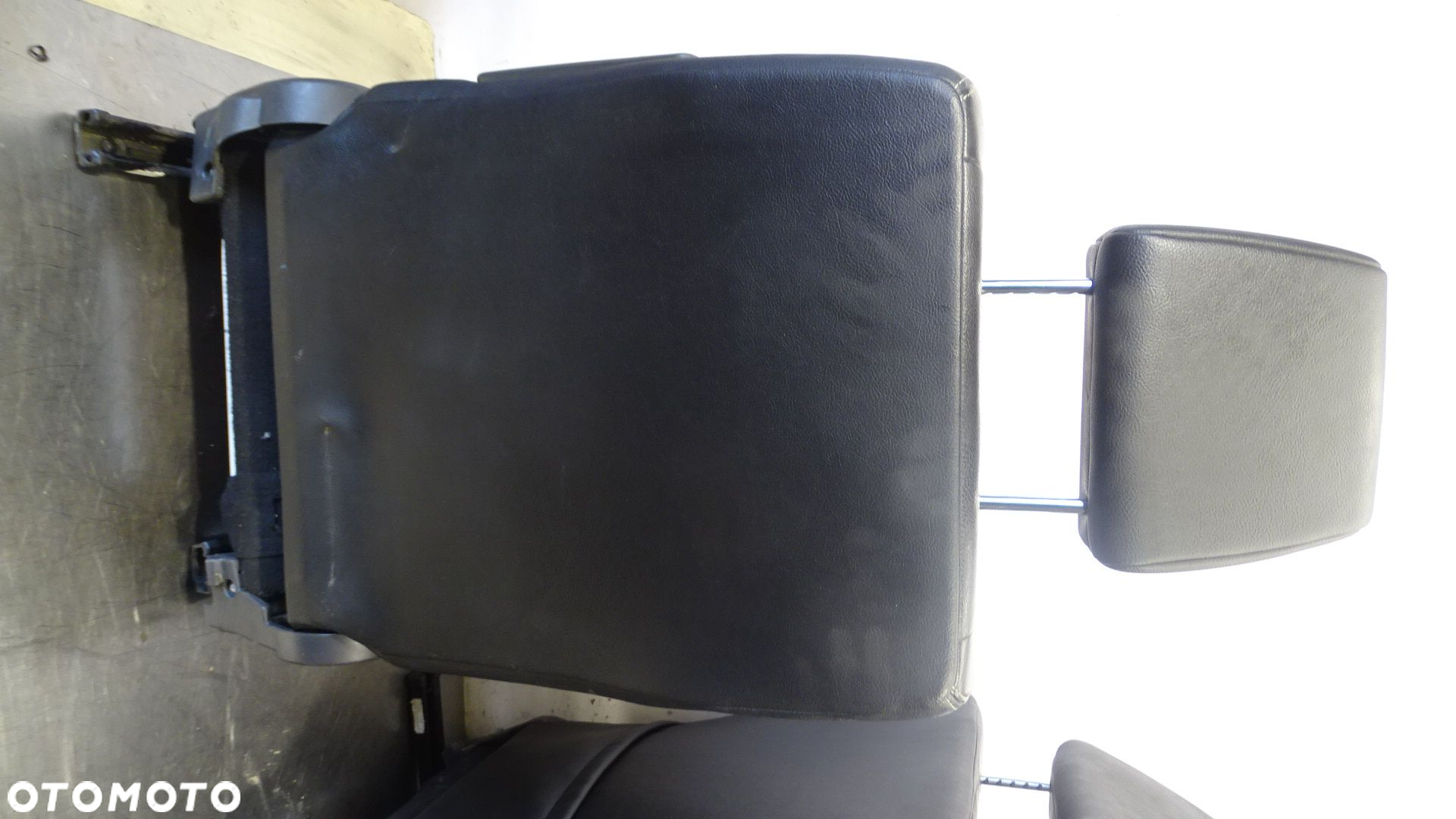 FOTELE KOMPLET SKÓRA FIAT SEDICI 1.9 - 26