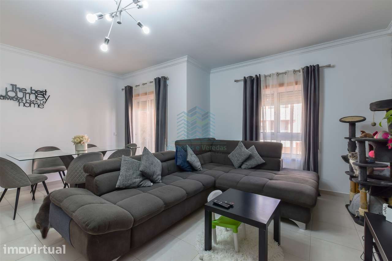 Apartamento T3 com Garagem e Arrecadação em Torres Novas - Grande imagem: 2/23