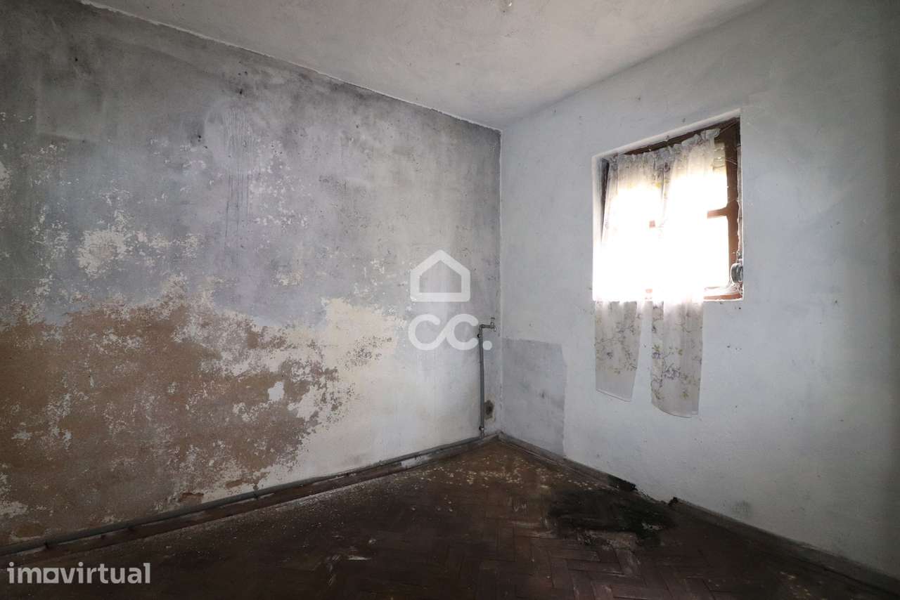 Casa térrea com sótão e 3.000 m² de terreno – Chão de Couce, Ansião - Grande imagem: 2/27