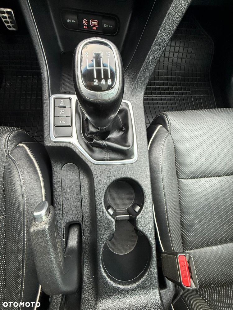 Kia Sportage 1.6 T-GDI AWD GT LINE - 31
