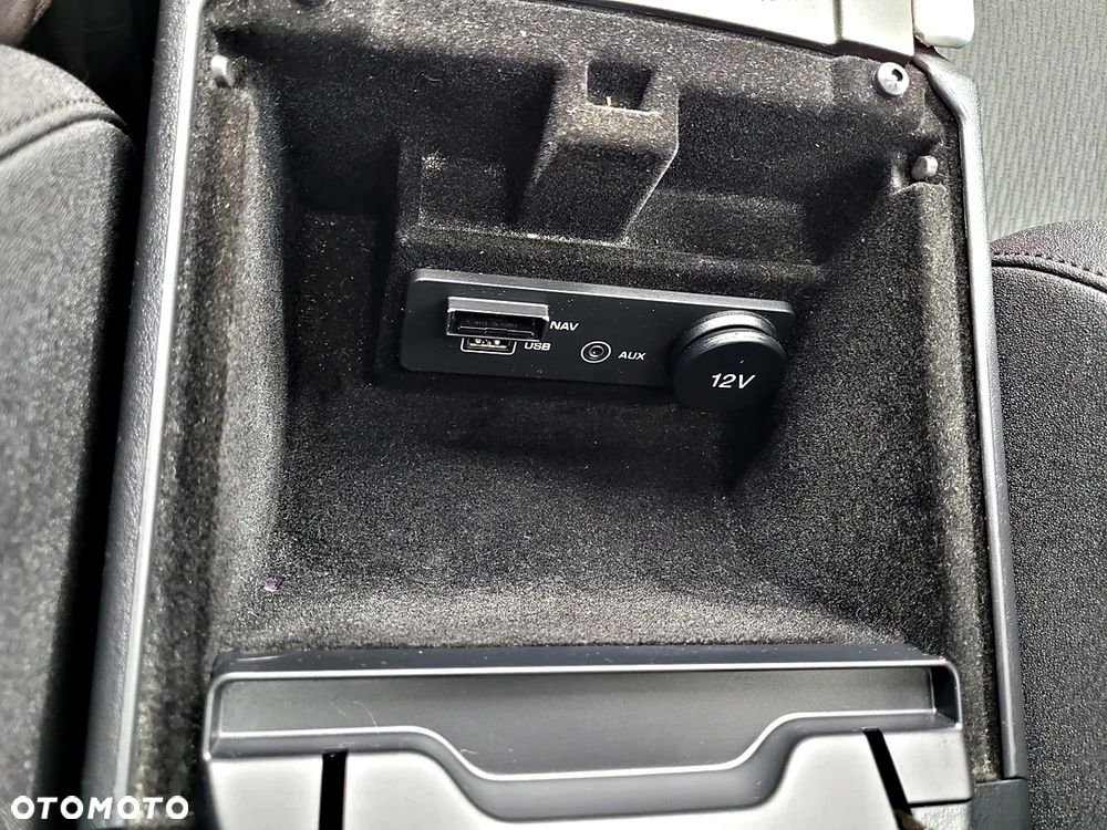 Land Rover Range Rover Evoque - 25