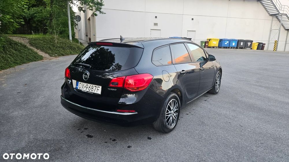 Opel Astra 1.4 Turbo 150 Jahre - 13