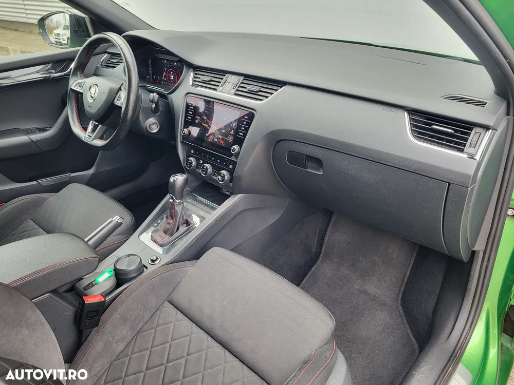 Skoda Octavia 2.0 TSI DSG RS - 13