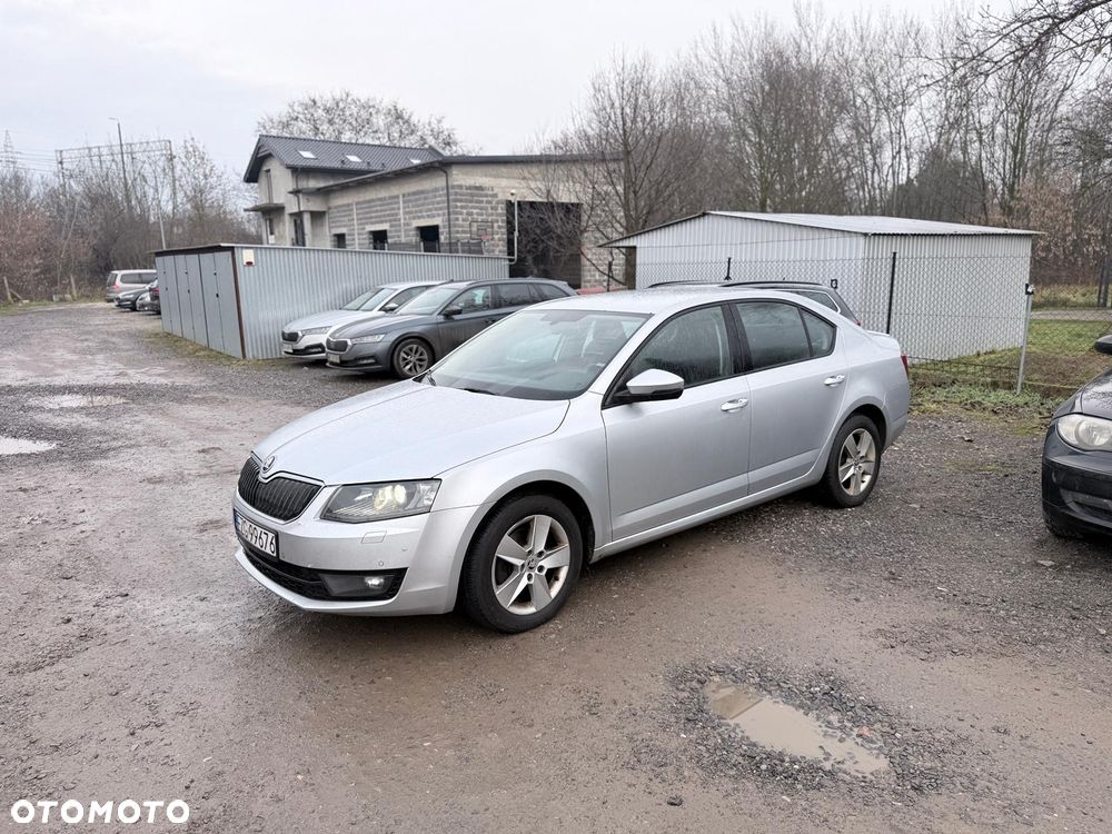 Skoda Octavia 2.0 TDI Style DSG - 1