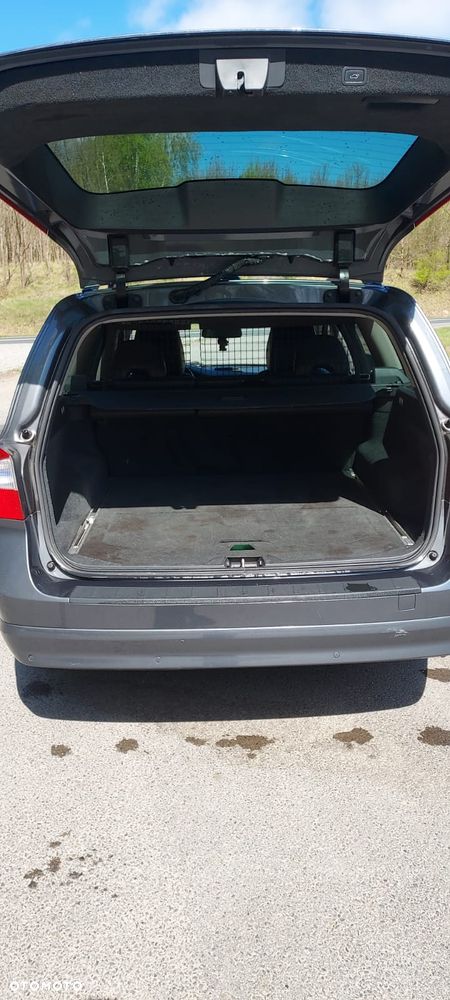 Volvo V70 2.0D Momentum - 5
