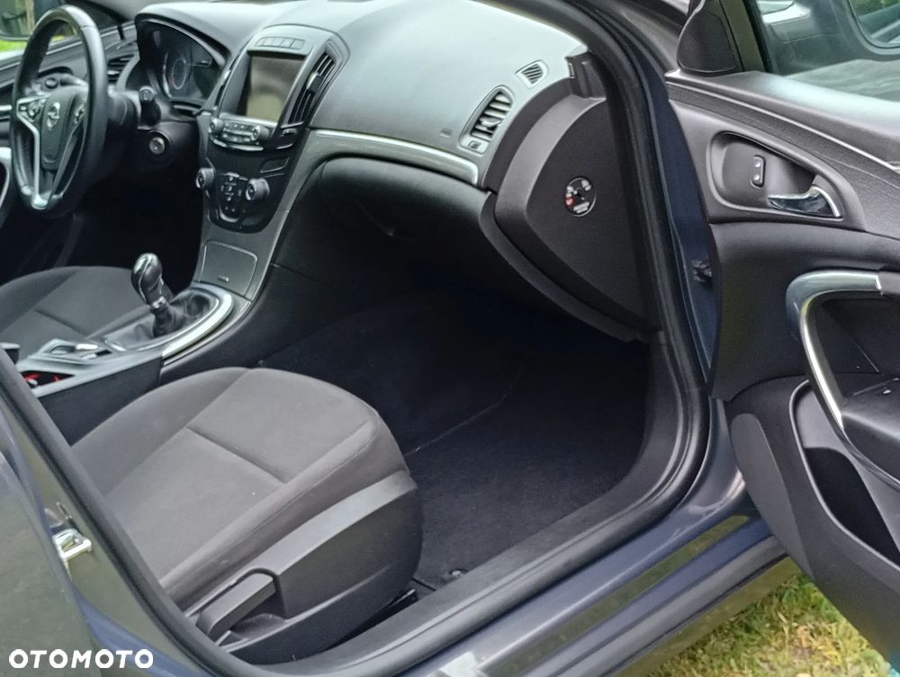 Opel Insignia - 10