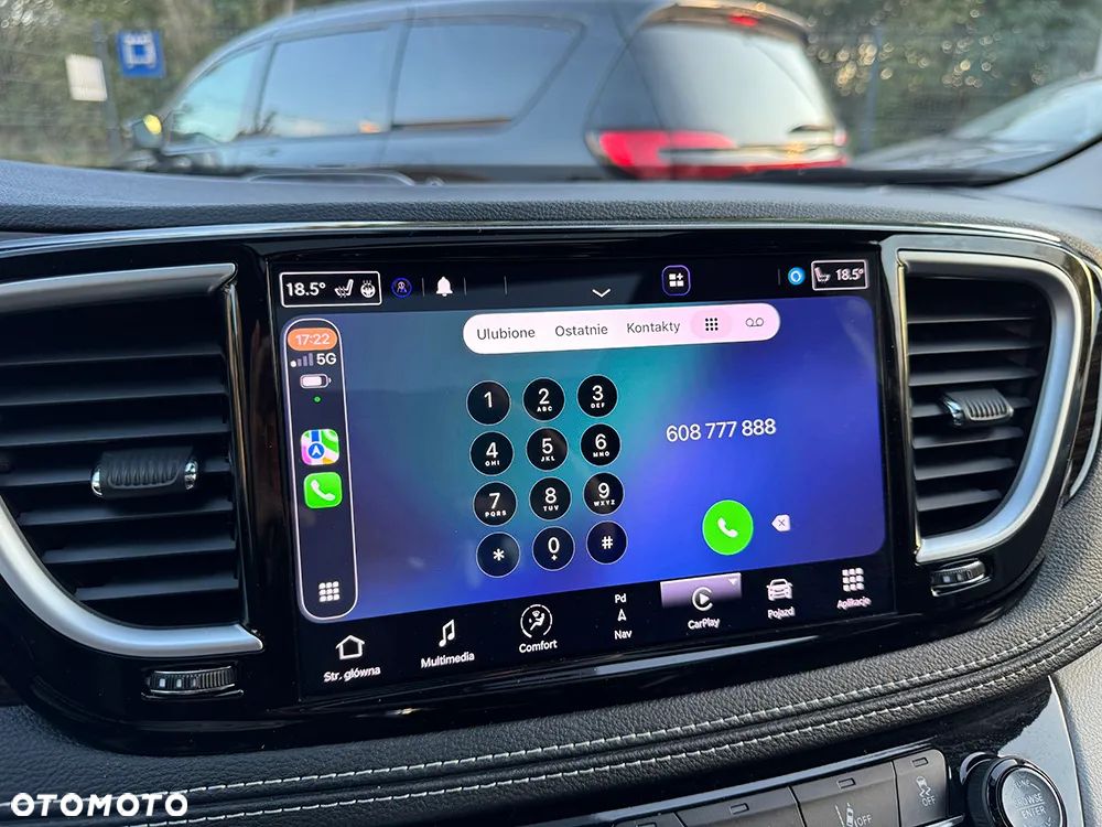 Chrysler Pacifica - 36