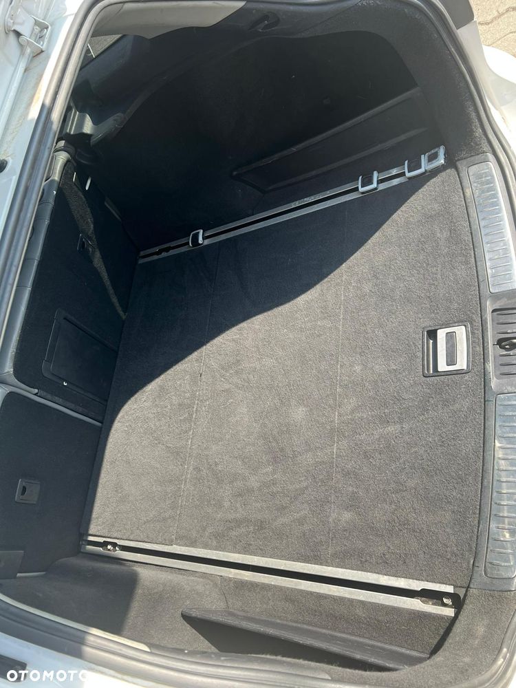 Toyota Avensis 1.8 Multidrive Business Edition - 27