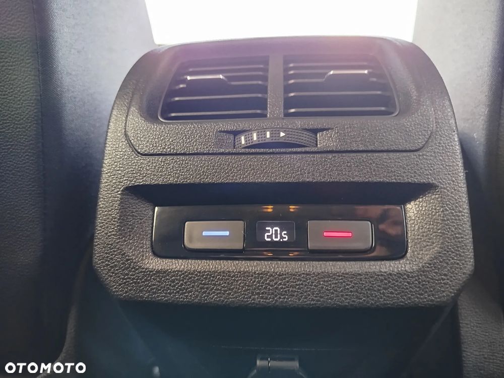 Volkswagen Touran - 8