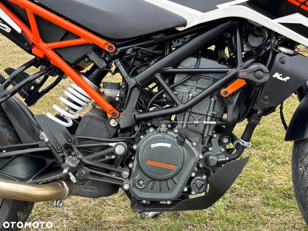 KTM Duke - 13