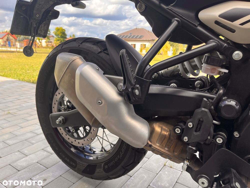 Royal Enfield Himalayan - 5