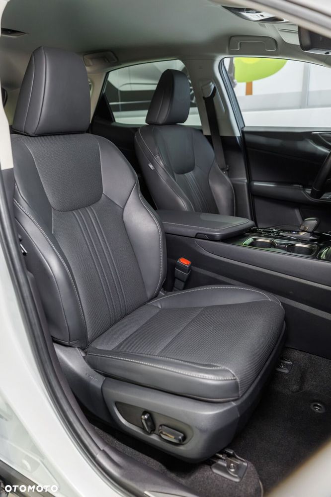 Lexus NX 350h Prestige AWD - 18