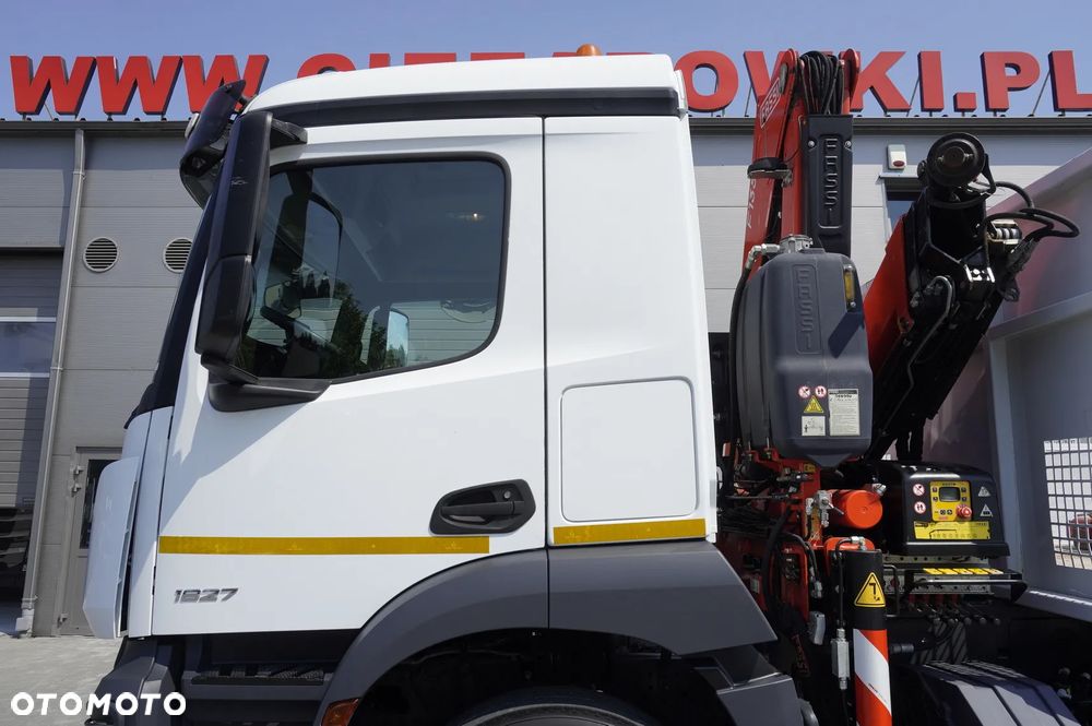 Mercedes-Benz Arocs 1827 4x2 / 70 tys km!!! / HDS Fassi F135A.0.22 / pilot / rotator_257692 - 24