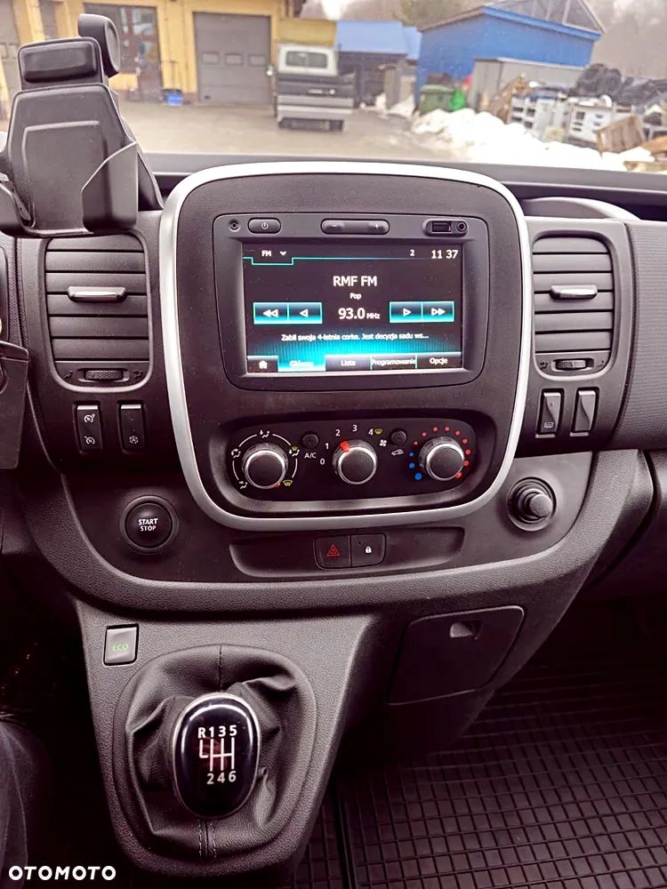 Renault Trafic - 12