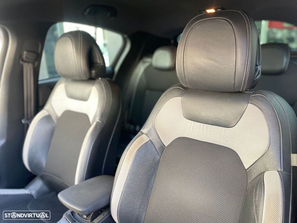 Citroën DS4 1.6 HDi So Chic - 11