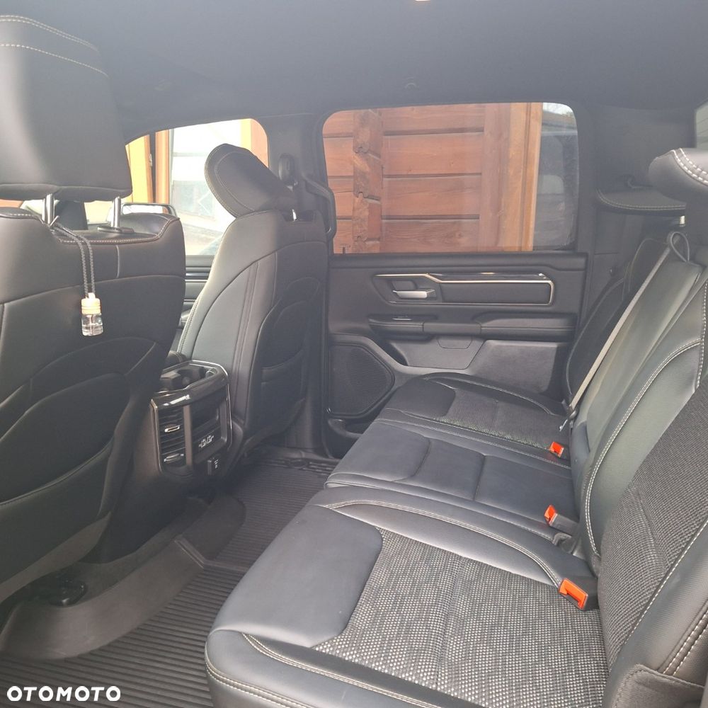 Dodge RAM 5.7 4x4 - 5