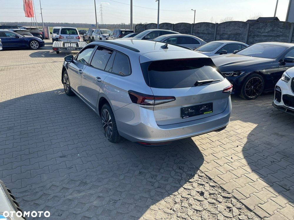 Skoda Superb 1.5 TSI Plug-in Hybrid Selection DSG - 2