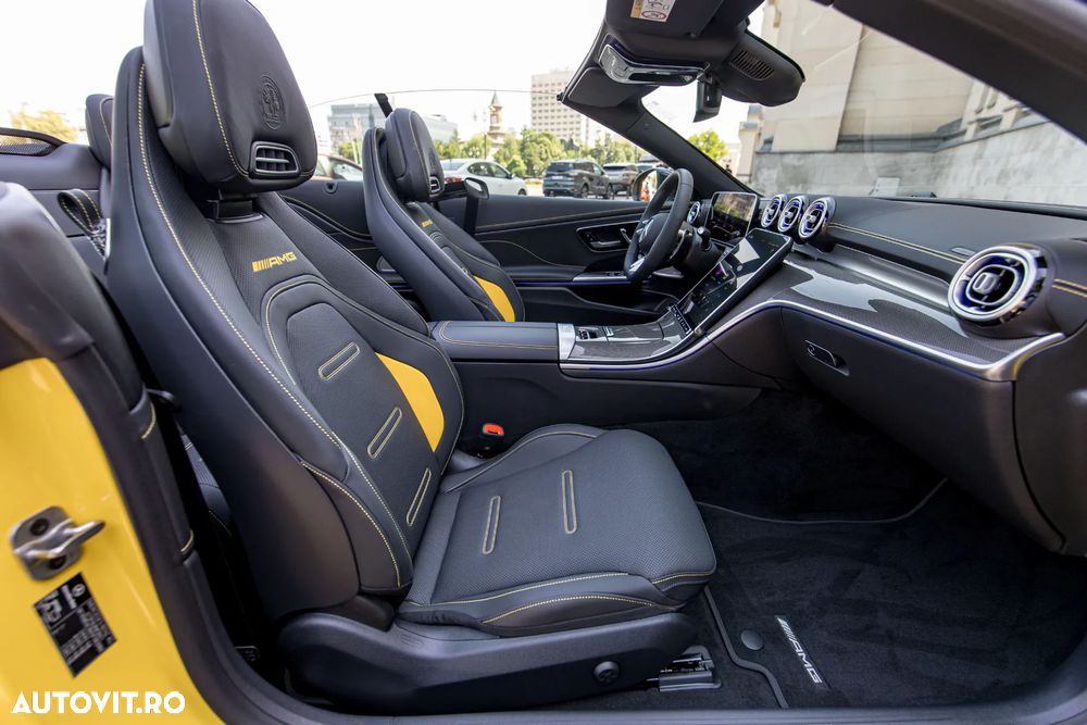 Mercedes-Benz CLE Mercedes-AMG 53 4M+ Cabrio AMG S.SHIFT TCT 9G - 39