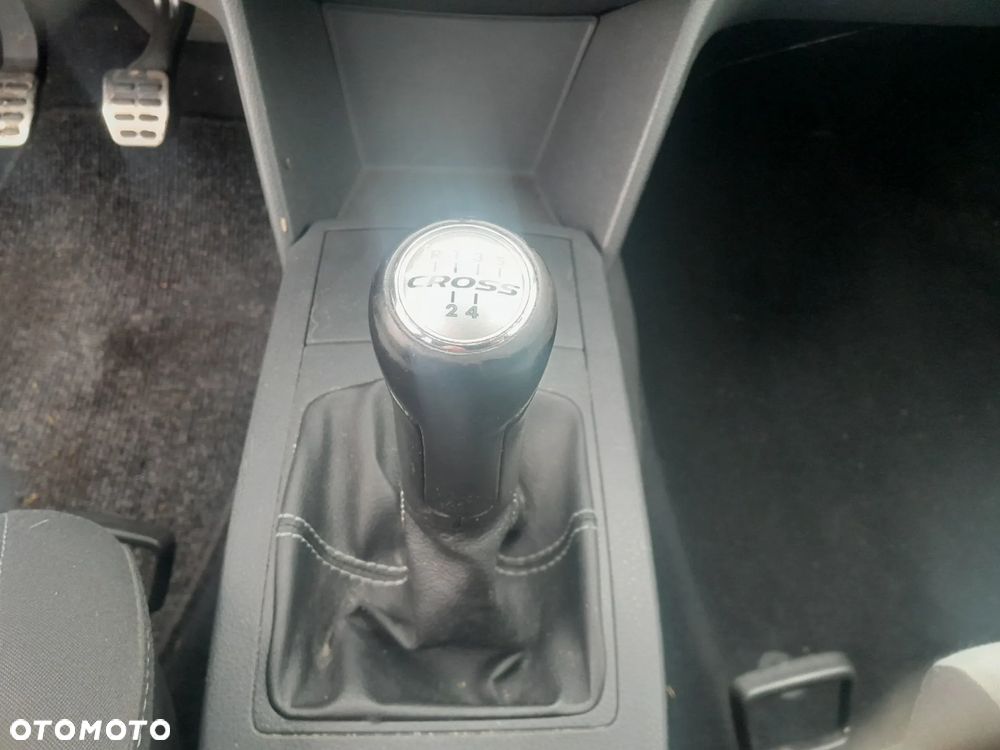 Volkswagen Polo Cross - 12