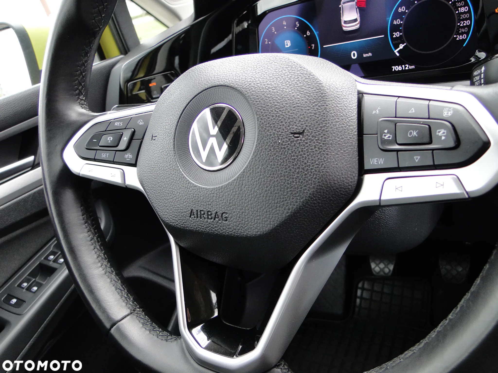 Volkswagen Golf VIII 1.5 TSI EVO Life - 29
