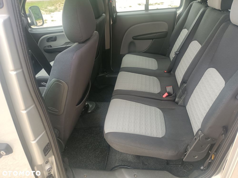 Fiat Doblo - 8