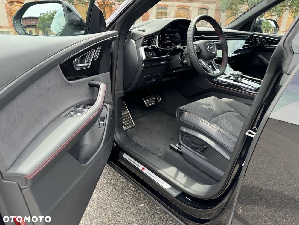 Audi Q8 - 12