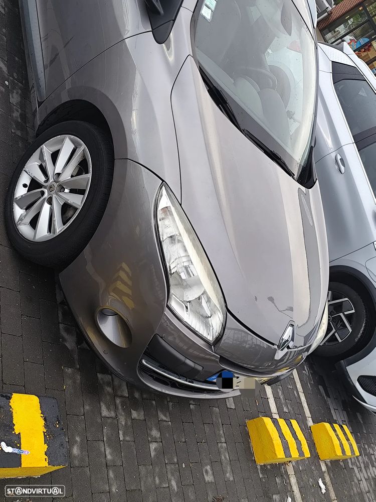 Renault Mégane Sport Tourer 1.5 dCi Dynamique - 2
