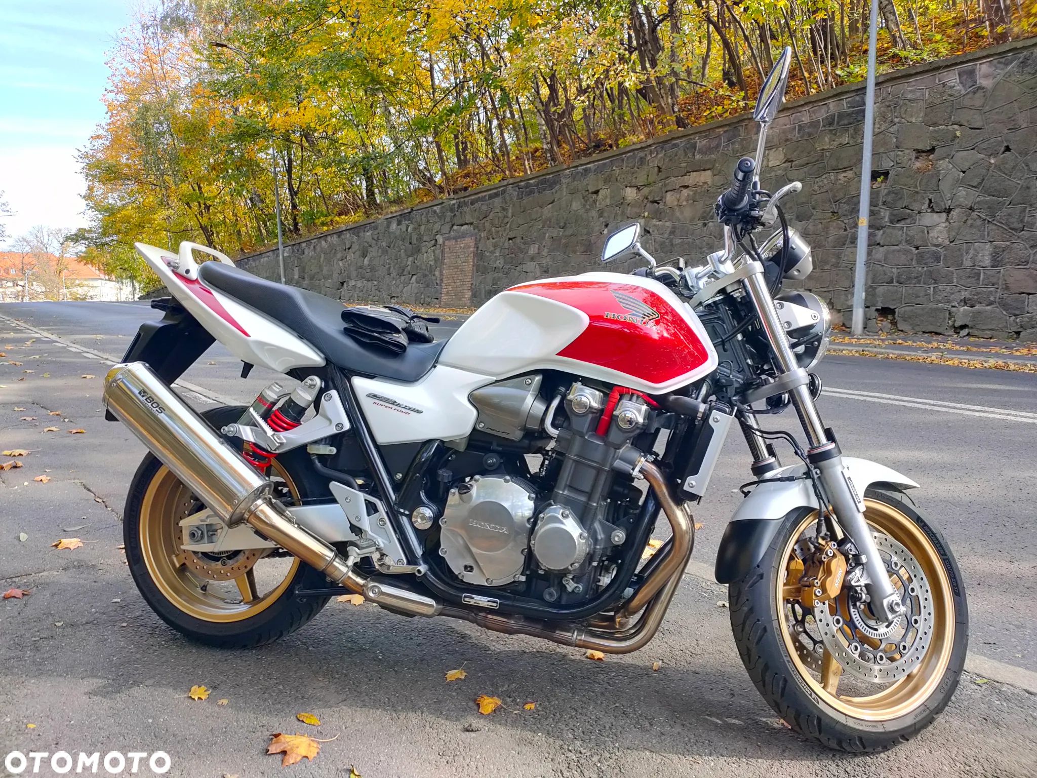 Honda CB - 1