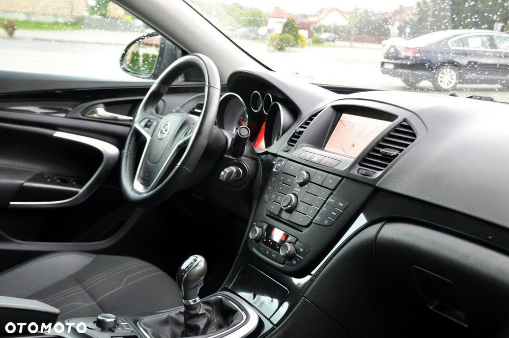 Opel Insignia - 18