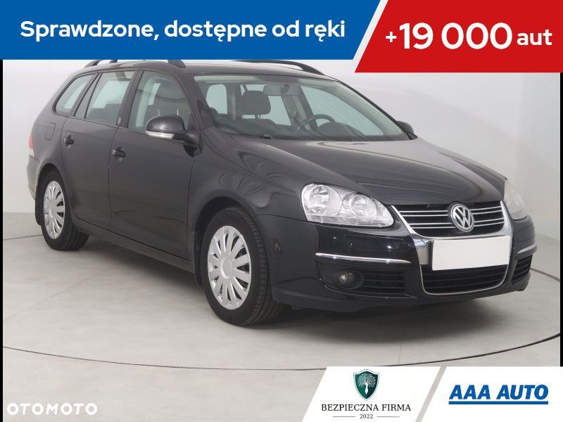 Volkswagen Golf - 1