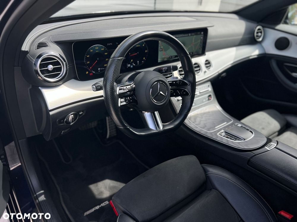 Mercedes-Benz Klasa E 220 d 4-Matic AMG - 27