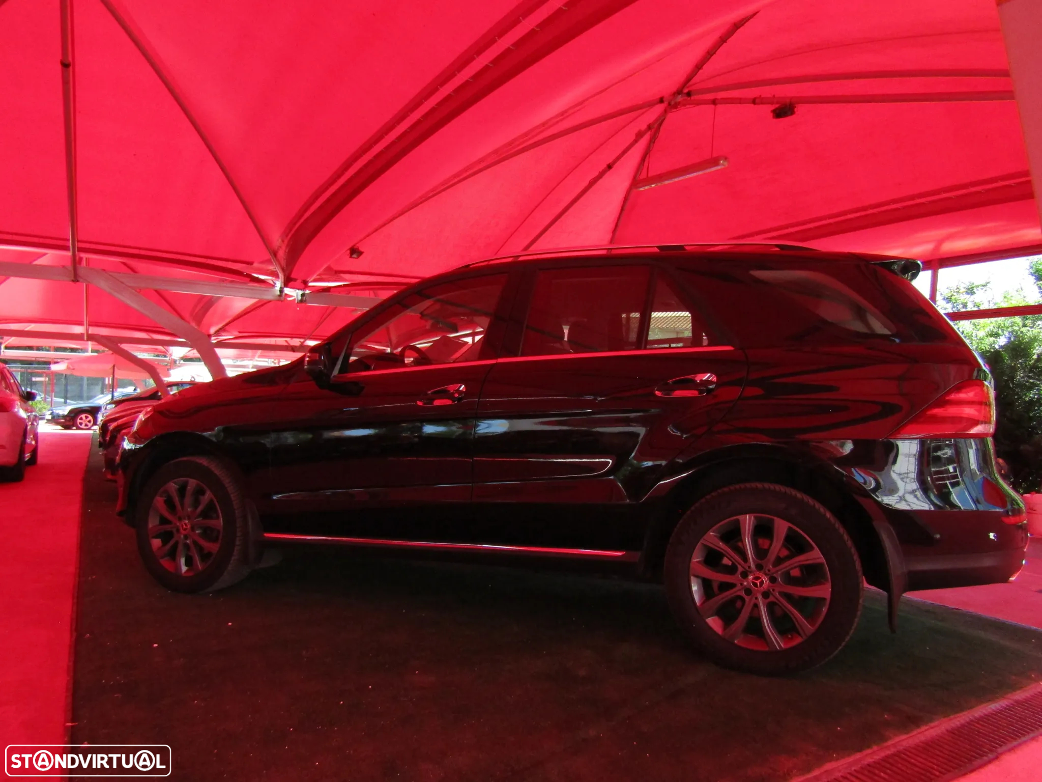 Mercedes-Benz GLE 250 d 4-Matic - 17