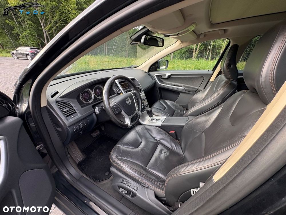 Volvo XC 60 2.4D AWD Summum - 19