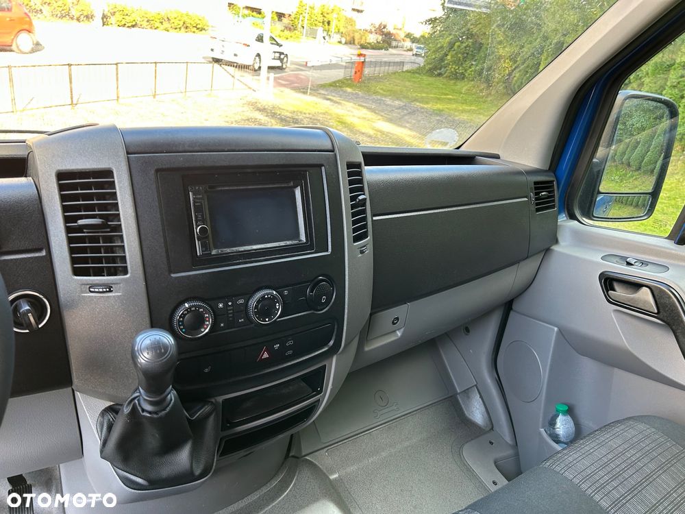 Mercedes-Benz Sprinter - 14