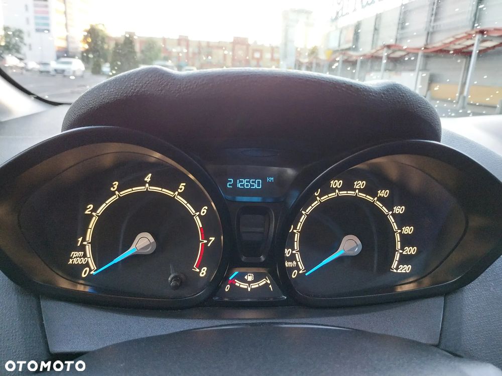 Ford Fiesta 1.0 EcoBoost Silver X Plus - 13