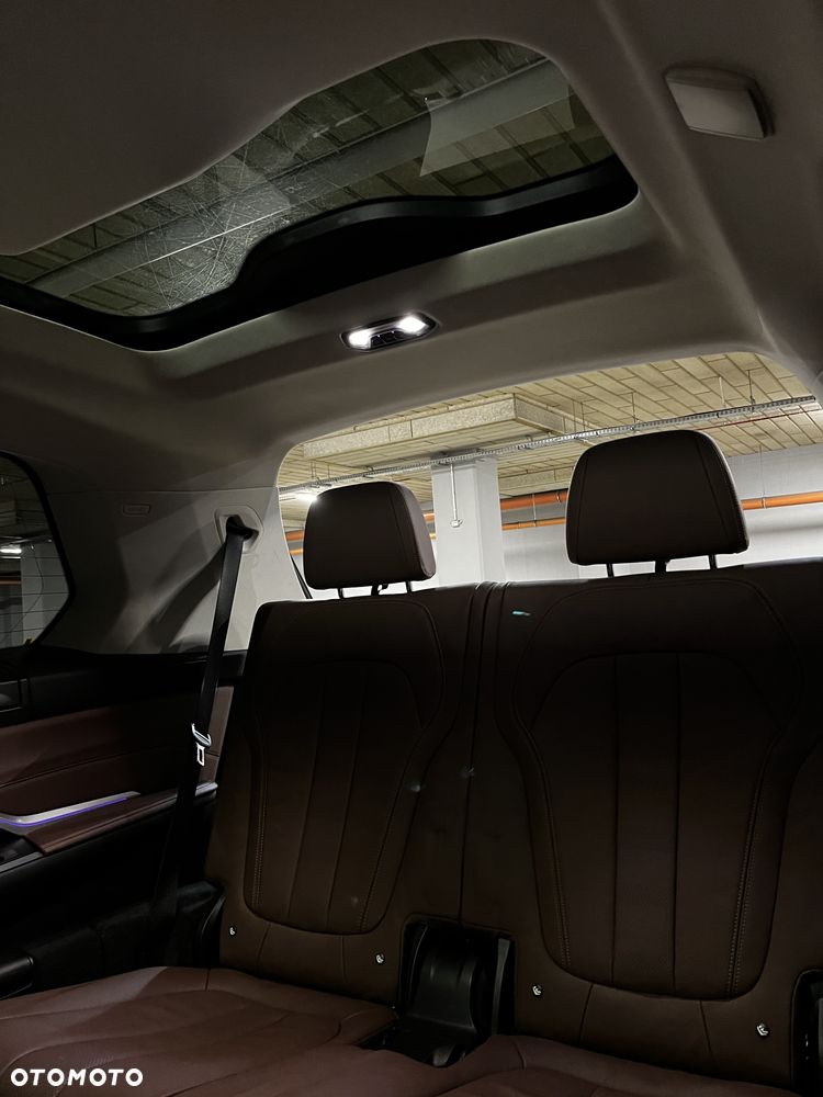 BMW X7 - 26